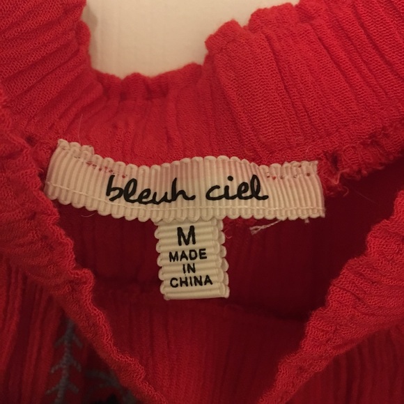 Off the shoulder shirt - Picture 3 of 3